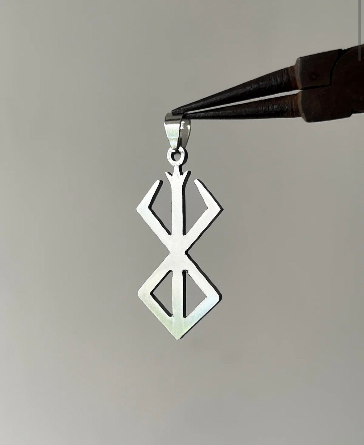 Pendants and chains